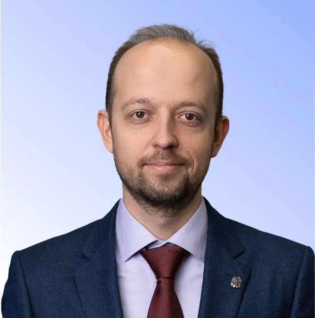 Максим Никитин.