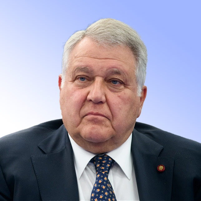 Михаил Ковальчук.
