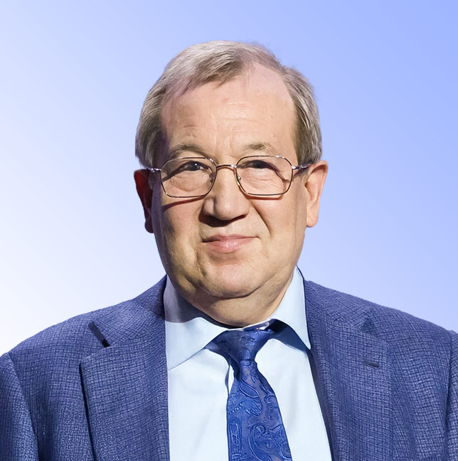 Геннадий Красников.